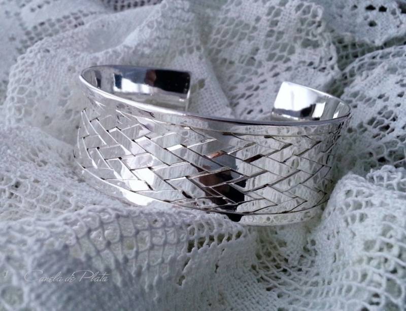 starres Armband Mit 925Er Silberbeschichtung. Breites starres Armband Mit 925Er Silberbeschichtung. Breites von CaneladePlata