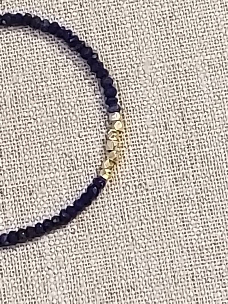 Lapis Lazuli Und Gold Perlen Armband Lapis Lazuli Und Gold Perlen Armband von CantateOculus