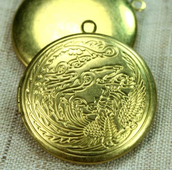Runde 32 Mm Phoenix Muster Rohmessing Locket Anhänger -Lkrs-1410Rb von CanterburyLane