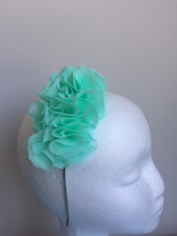 Ziemlich Grün Chiffon Stirnband. Wunderschön Auf Für Frauen Und Kinder von CanteringDesigns