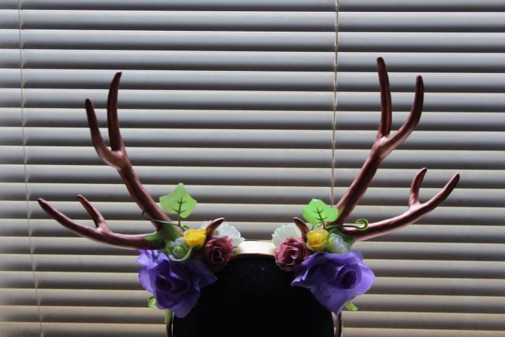 Kupfer 10-Punkte-Geweih Floralen Kopfschmuck Kupfer 10-Punkte-Geweih Floralen Kopfschmuck von CantripsShop