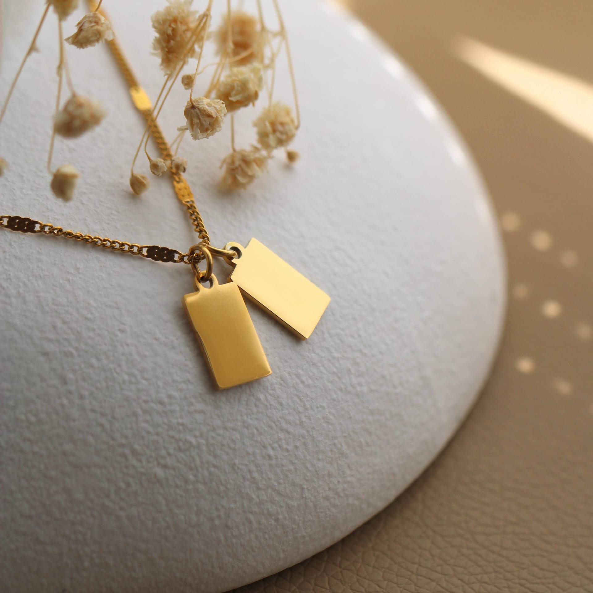 Personalisierte Namenskette Mit Gravur Rechteck-Anhänger Familienkette Mutter-Kind Kette Partnerkette Wasserfest & Edelstahl von CapaliaSchmuck