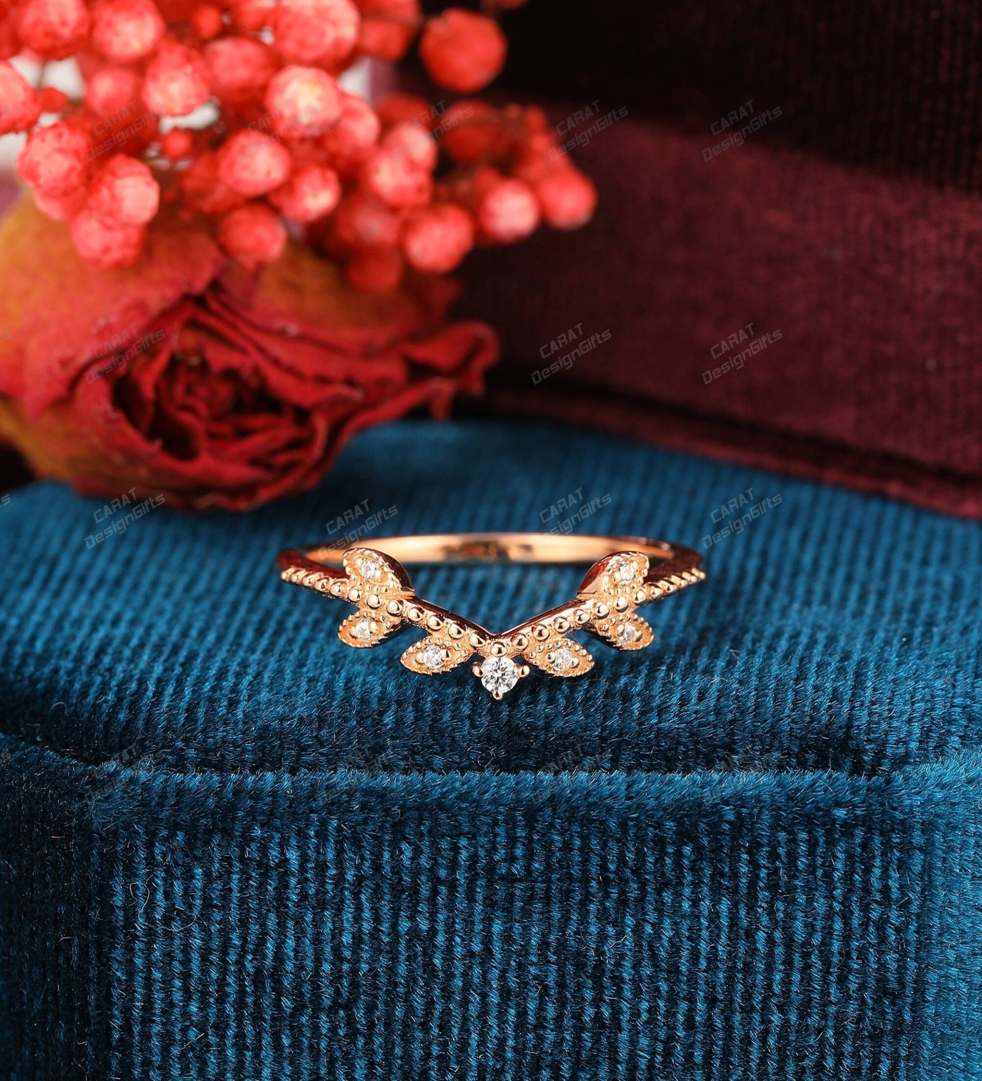 Art Deco Blatt Band, Moissanite/Simulierter Diamant Versprechen Ehering, Eleganter Täglicher Stapel Ring, Rose Gold Geschwungenes Braut Geschenk von CaratDesignGifts