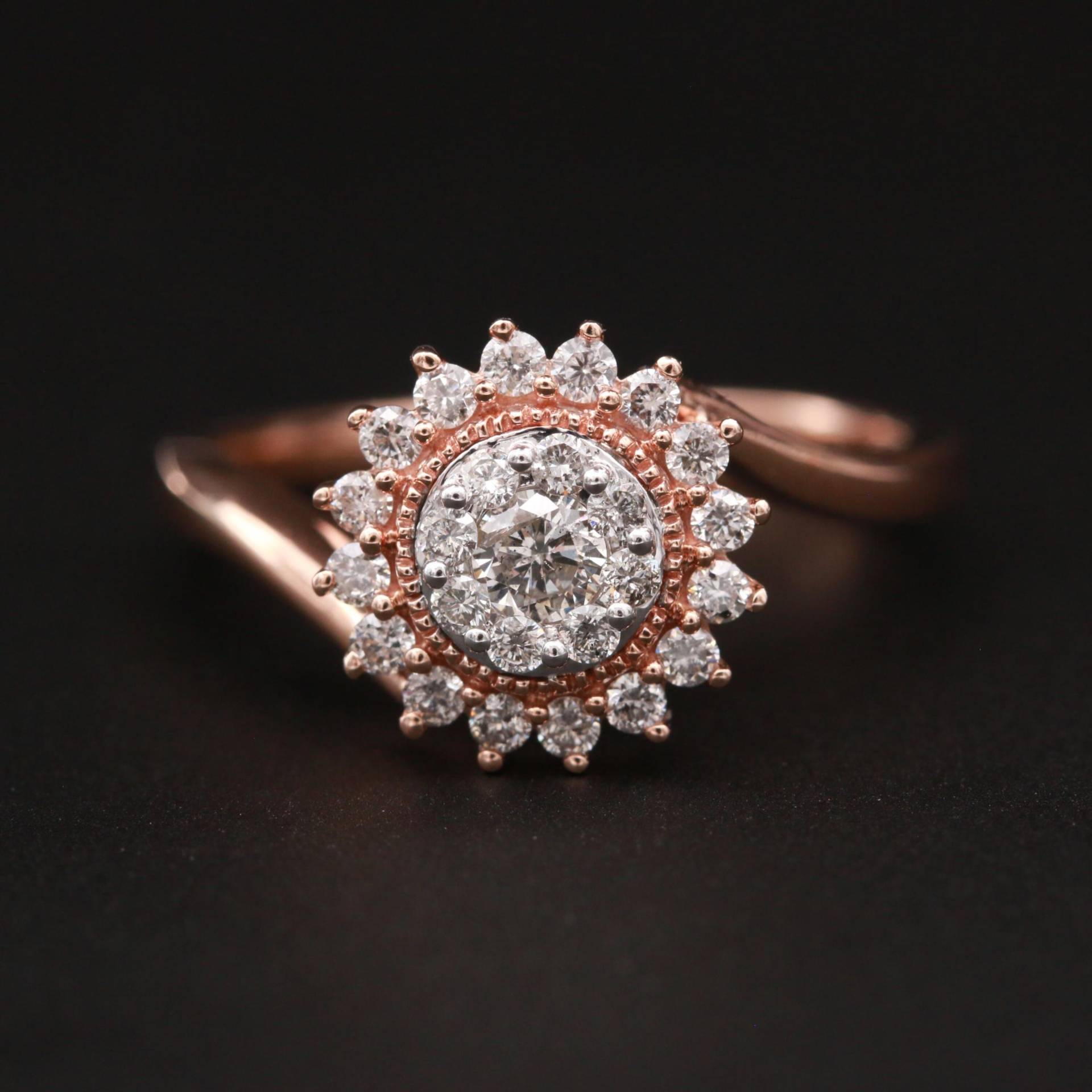 14K Rose Gold Unikat Vintage Floral Moissanit Verlobungsring, Antik Halo Verlobungsring Ehering, Diamant Versprechen Ring von CaratDrive