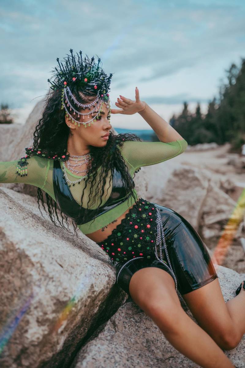 Neon Gürtel, Rave Festival Taille Kette, Glow in Dark, Körperkette, Uv Aktiv Burning Man Outfit, Handgemachtes Accessoire von CarbickovaCrowns