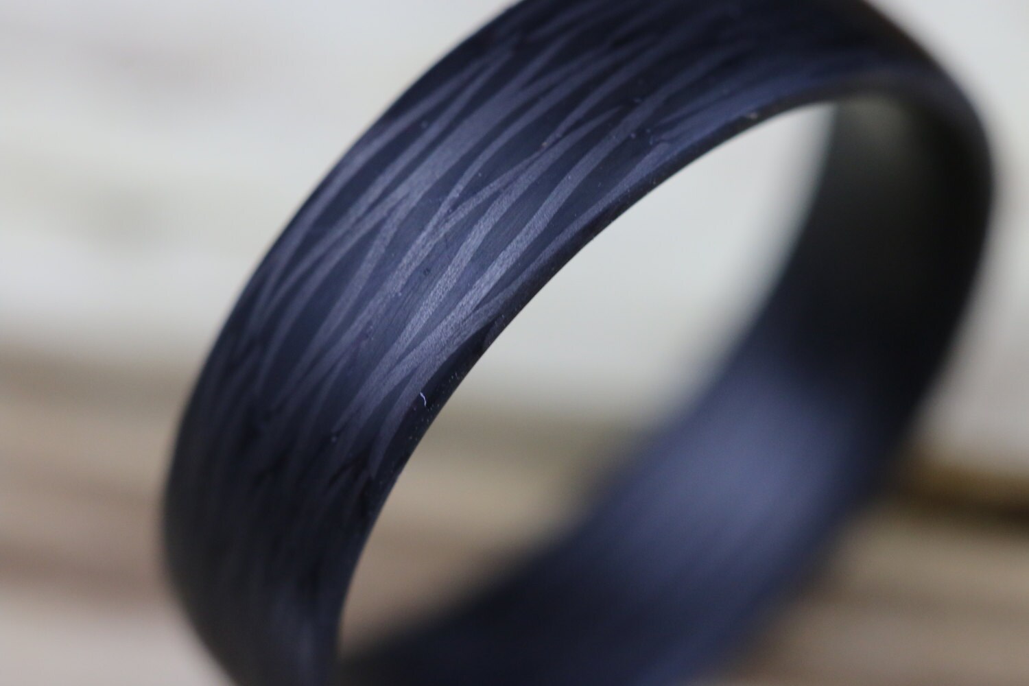 Carbonfaser Ring, Herren Ehering, Brautring, Schwarzer Band Poliert Carbonfaser Ring, Herren Ehering, Brautring, Schwarzer Band Poliert von CarboNwoodRings