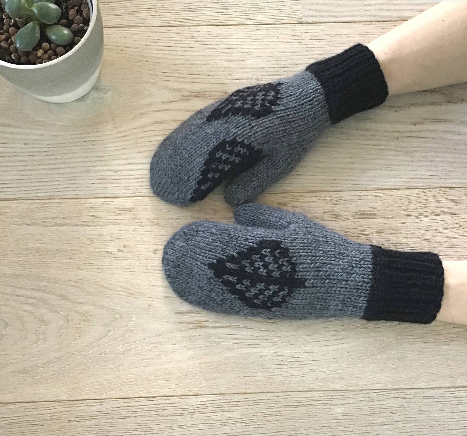 Handgestrickte Handschuhe Wollstrickhandschuhe Schwarz Graue Strickhandschuhe Armstulpen Frauen Winter Wollhandschuhe von CardiGannaS