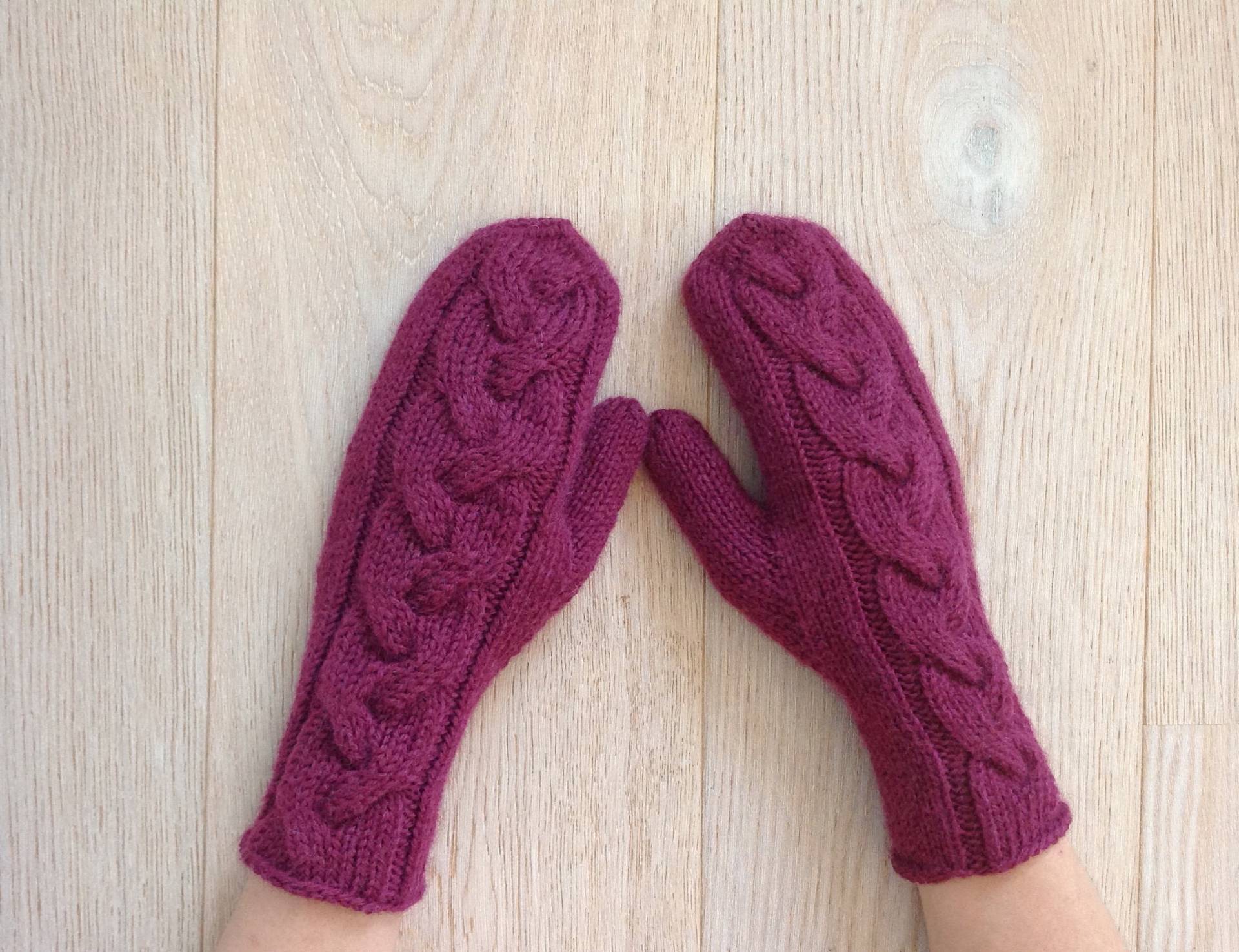 Wolle Handgestrickte Handschuhe Mit Muster Frauen Winter Zopfhandschuhe Stricken Armstulpen Strickwolle Naturwolle Geburtstagsgeschenk von CardiGannaS