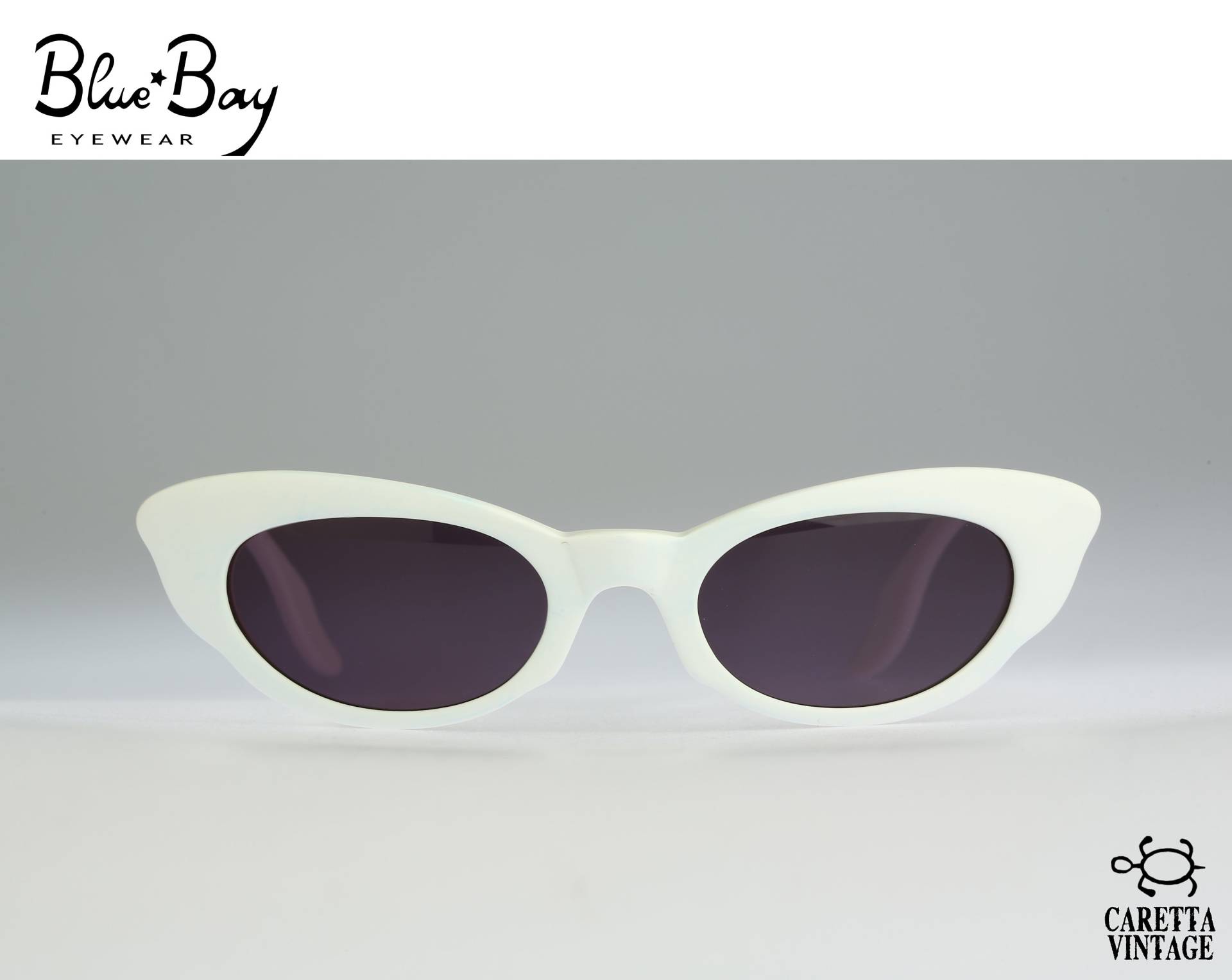 Blue Bay Amman S C29, Vintage 90Er Unikat Weiße Schlanke Cat Eye Sonnenbrille Damen, Nos von CarettaVintageCo