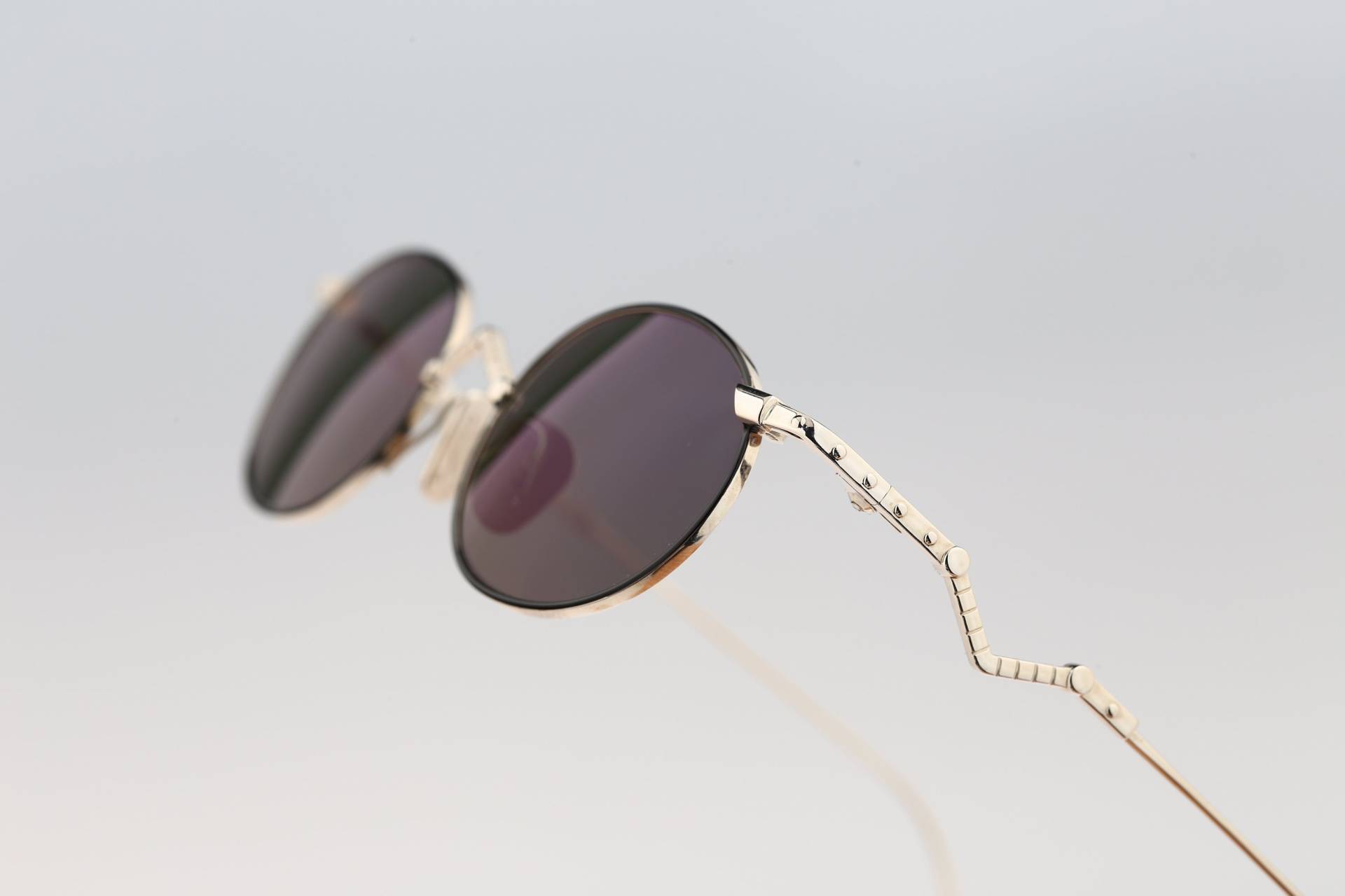 Chai Tmc 1 F 44, Vintage 90Er Steampunk Schwarz Silber Kleine Ovale Sonnenbrille Herren & Frauen, Nos von CarettaVintageCo