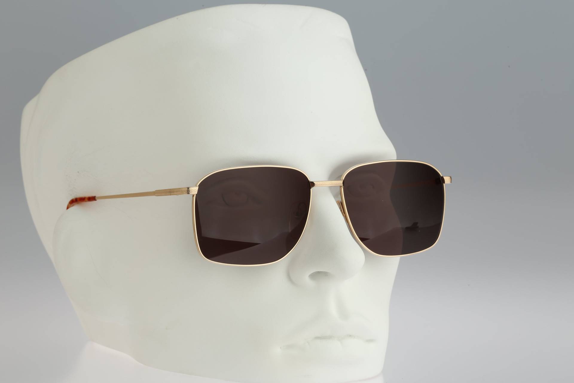 Freedom 4706, Vintage 90Er Jahre Unikat Unisex Gold Rechteck Sonnenbrille Herren, Nos von CarettaVintageCo