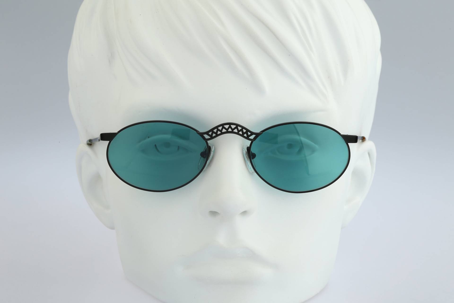 Robert Rudger 770 117-03, Vintage 90Er Jahre Getönte Türkis Linsen Unikat Viktorianisch Schwarz Oval Sonnenbrille Damen, Nos von CarettaVintageCo