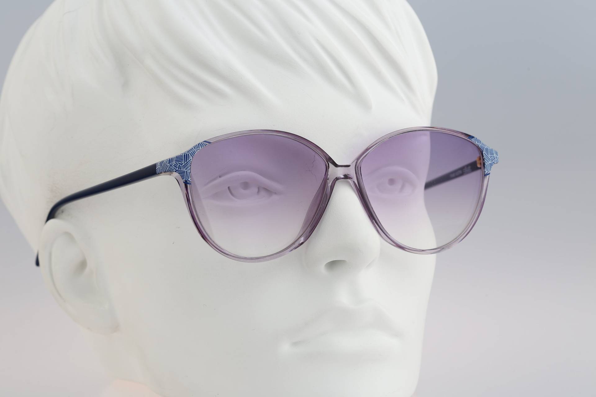 Silhouette M 1754 20 C 1824, Vintage 90Er Jahre Getönte Violette Gläser Einzigartige Übergroße Klare Katzenaugen-Sonnenbrille Damen, Nos von CarettaVintageCo