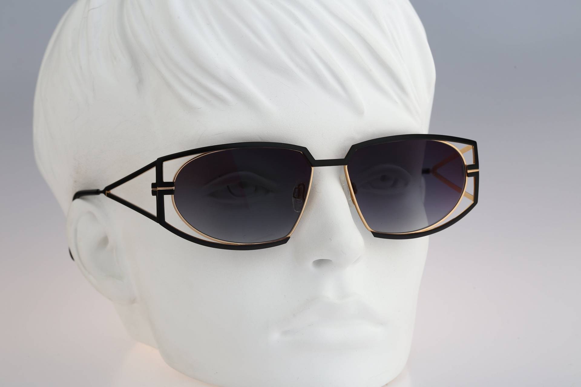 Silhouette M 6119 30 V 6060, Vintage 90Er Unikat Schwarz Oval Sonnenbrille Damen Nos von CarettaVintageCo