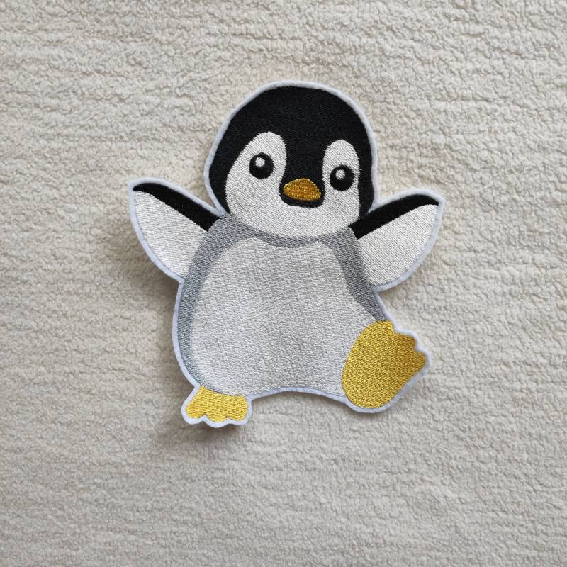 Pinguin Applikation Gross in Wunschfarbe von CareweZauberstern