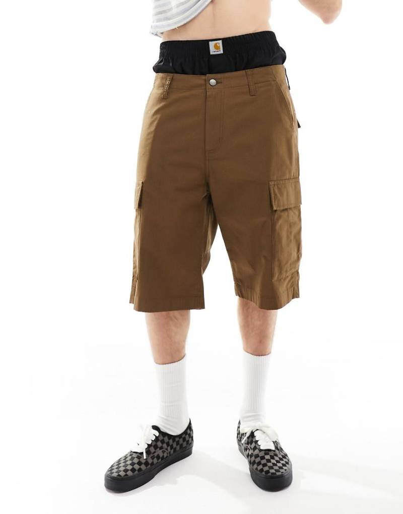 Carhartt WIP - Cargoshorts in Braun mit regulärer Passform von Carhartt WIP