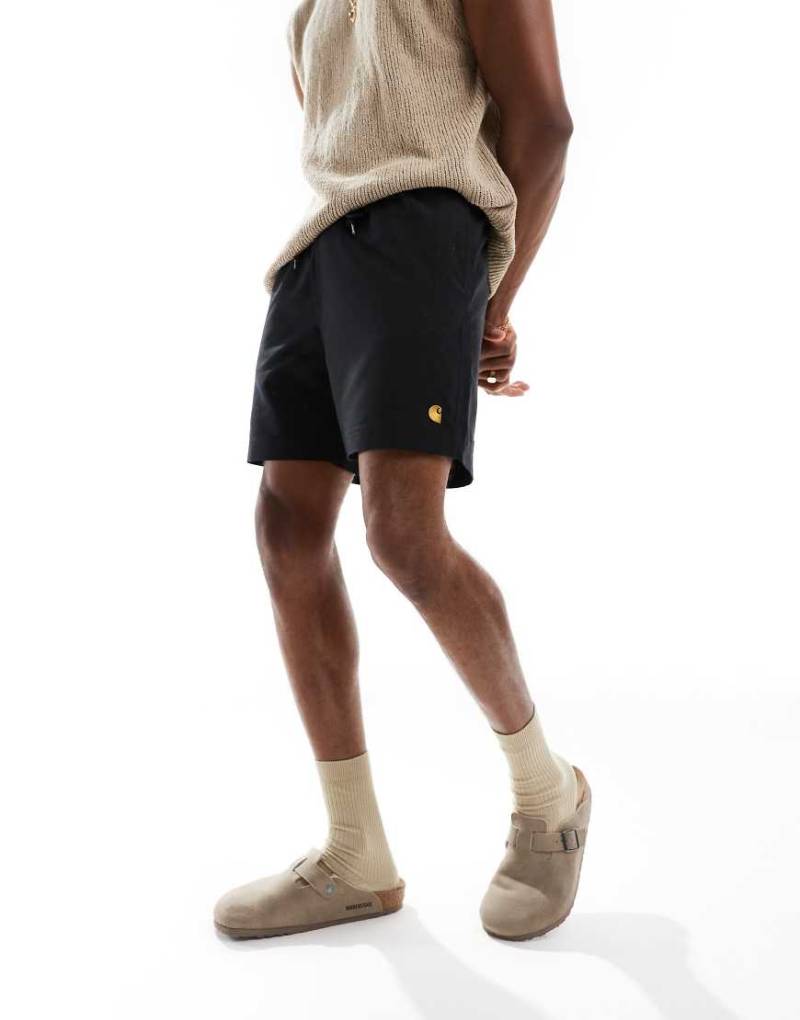 Carhartt WIP - Chase - Badeshorts in Schwarz von Carhartt WIP