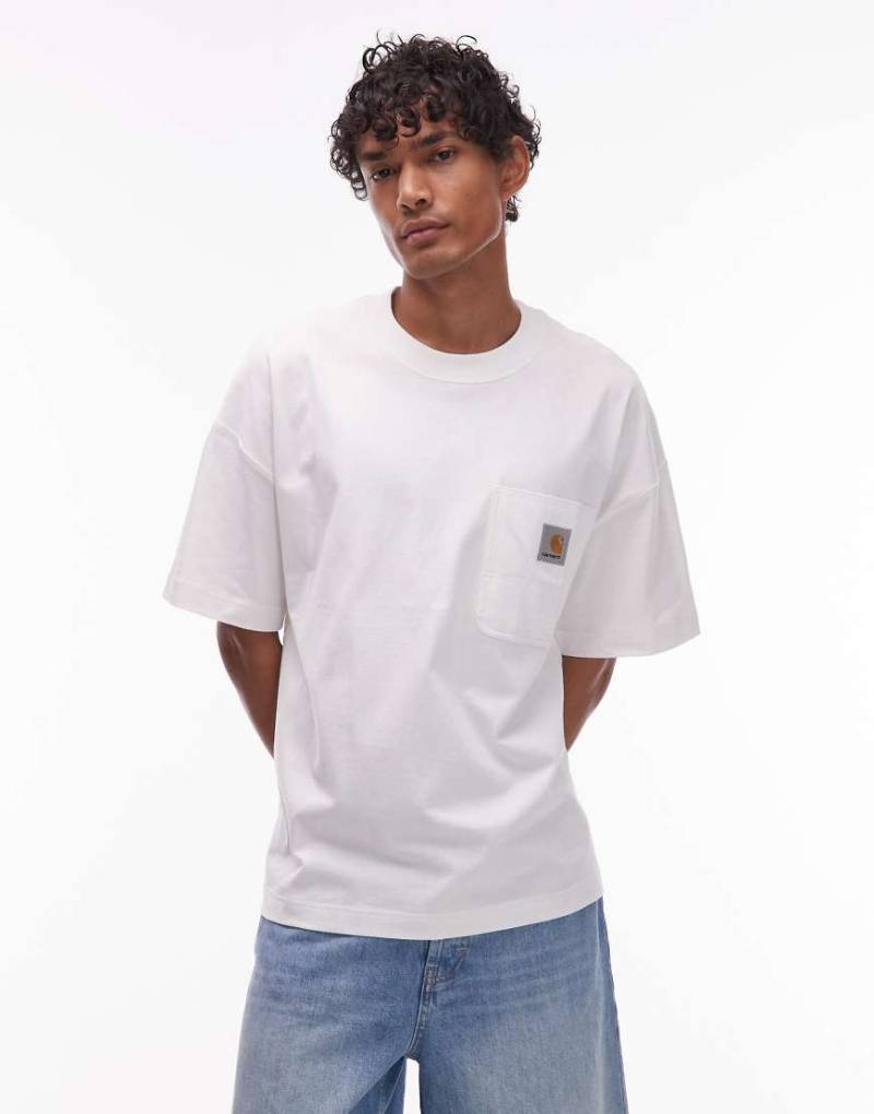 Carhartt WIP - Kastiges Work-T-Shirt in Weiß mit Brusttasche von Carhartt WIP