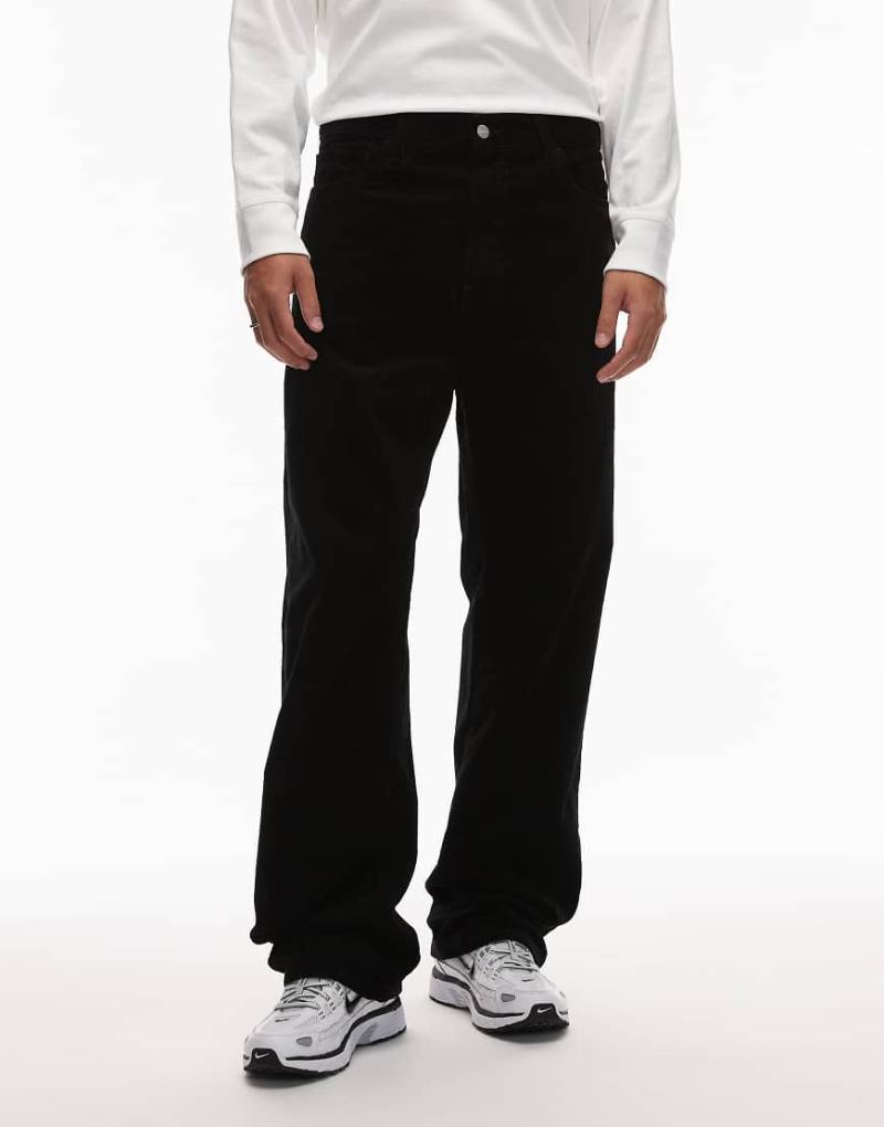 Carhartt WIP - Landon - Schmal zulaufende Cordhose mit lockerem Schnitt in Schwarz von Carhartt WIP