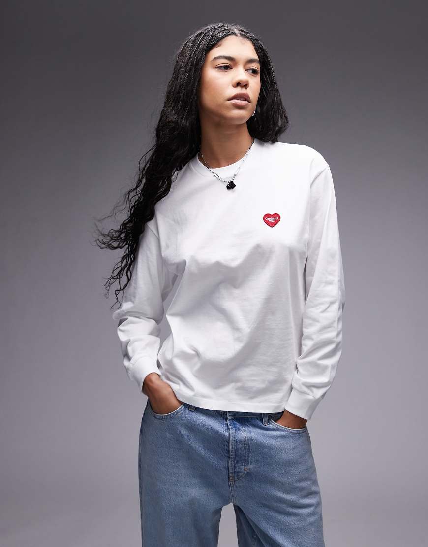 Carhartt WIP - Langärmliges Shirt in Weiß mit herzförmigem Aufnäher von Carhartt WIP