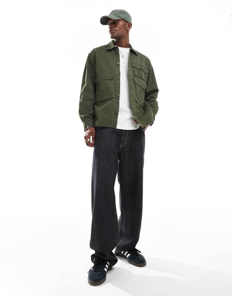 Carhartt WIP - Langärmliges Tracker-Hemd in Khaki-Grün von Carhartt WIP