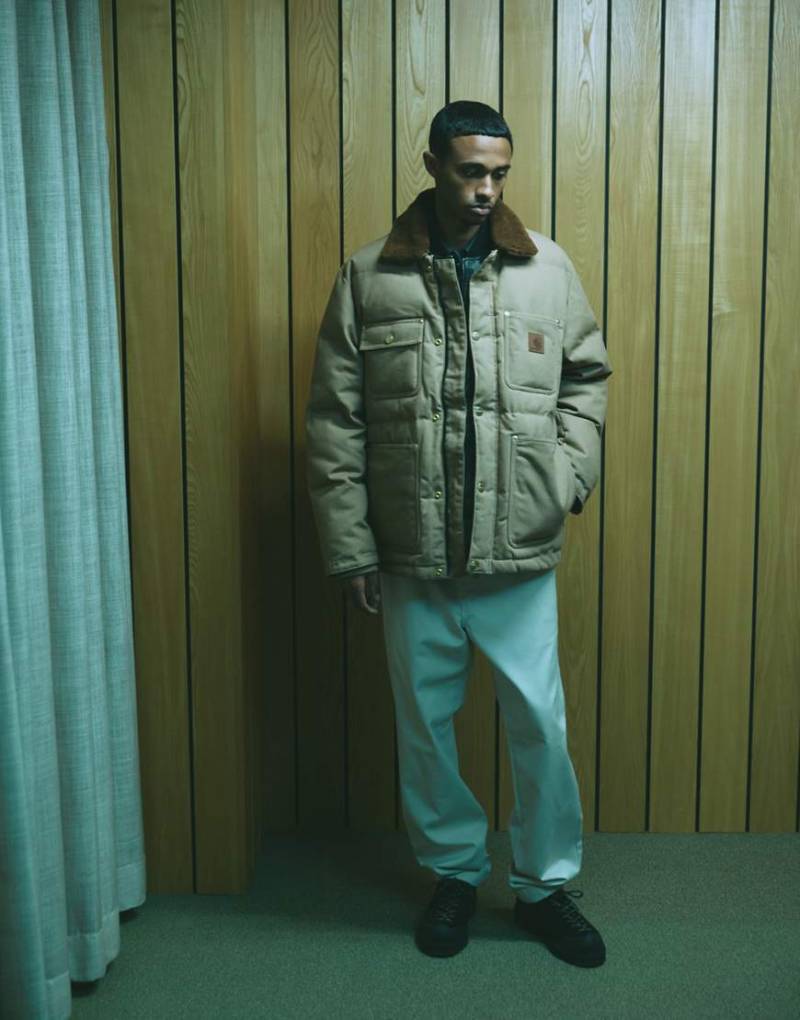 Carhartt WIP - Rayley - Steppjacke in Hellbraun von Carhartt WIP