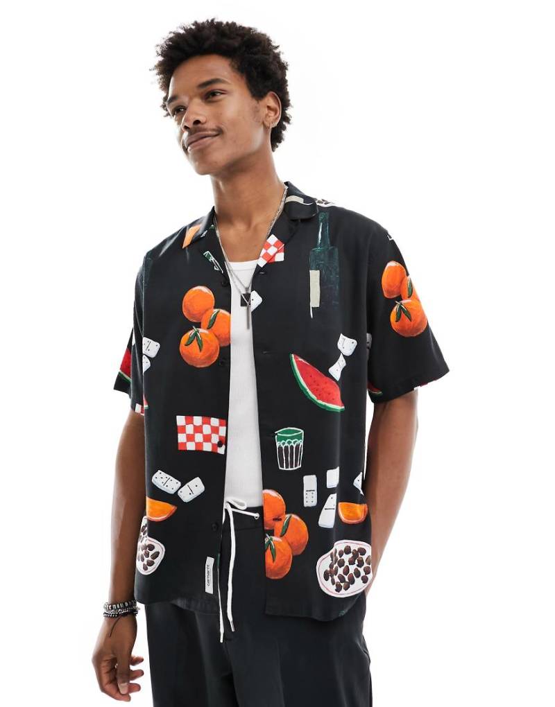 Carhartt x Isis - Maria - Hemd in Schwarz mit künstlerischem Dinner-Print von Carhartt WIP