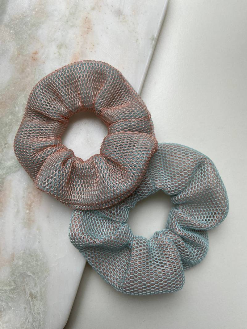Scrunchies Aus Mesh in Rosa Und Mint Scrunchies Aus Mesh in Rosa Und Mint von Carioli