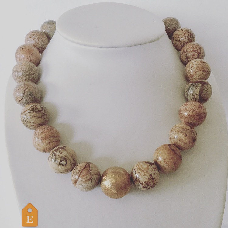 Beige Jasper Halskette Mit Goldener Fokus Perle 925 Silber Vergoldet Beige Jasper Halskette Mit Goldener Fokus Perle 925 Silber Vergoldet von CarlaDiVolpe