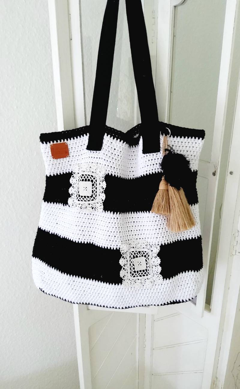 xxl Beach Shopping, Häkeltasche, Streifen Schwarz Weiß, Groß, Baumwolle, Quasten von CarlaWhiteAndNature