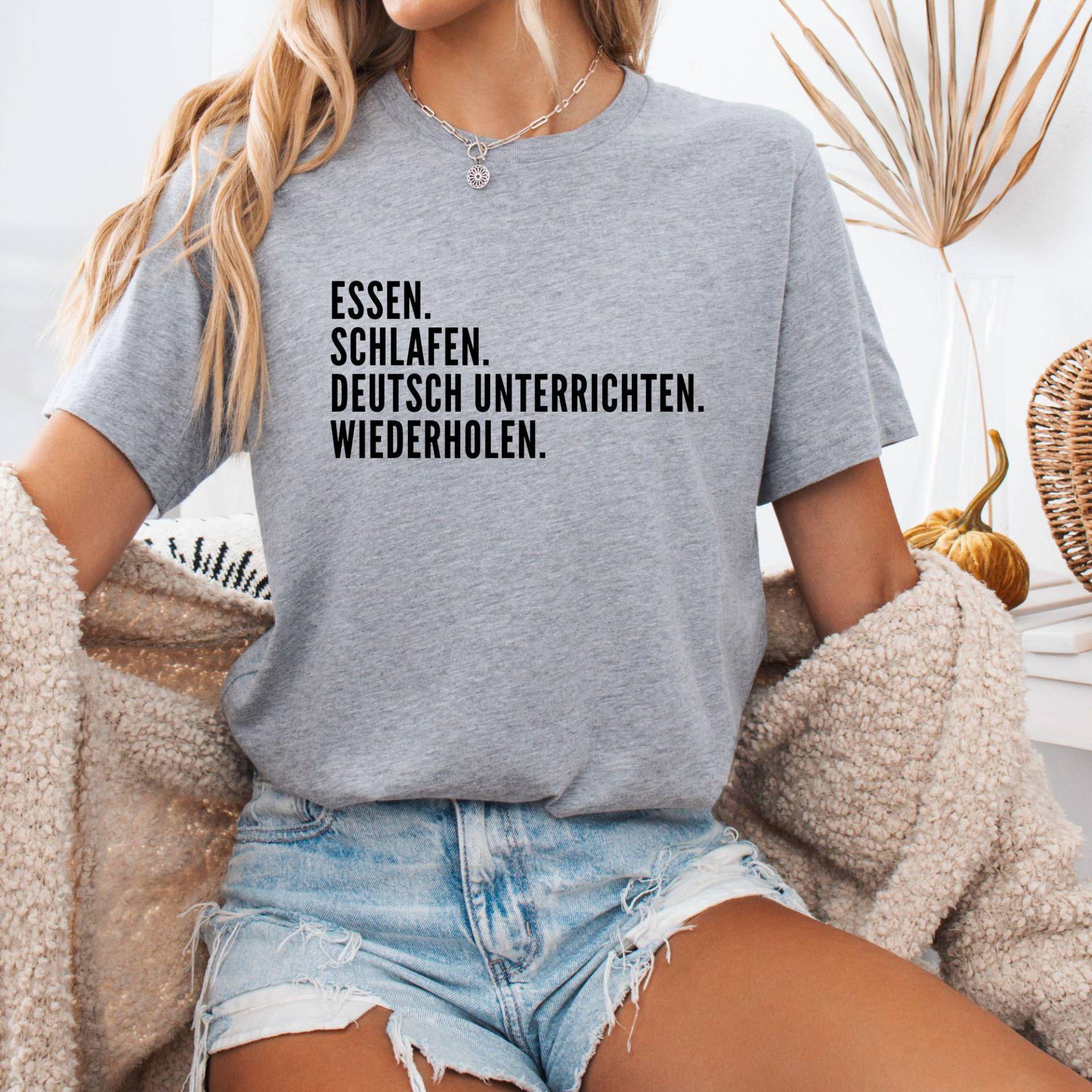 Lehrer Shirt, Bester Lehrer, Geschenk Für Lehrer, Best Teacher, Grundschul Lehrerin, Gymnasium, Eat Sleap Repeat, Schüler, Referendariat Lehrer Shirt, Bester Lehrer, Geschenk Für Lehrer, Best Teacher, Grundschul Lehrerin, Gymnasium, Eat Sleap Repeat, Schüler, Referendariat von CarlasDesignStudioCo