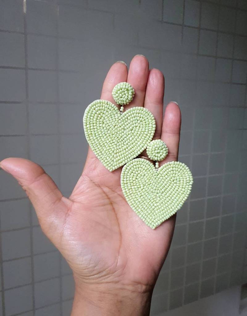 Pastel Seed Bead Herz Ohrringe Handgemachte Schmuck von Carnationjewellery