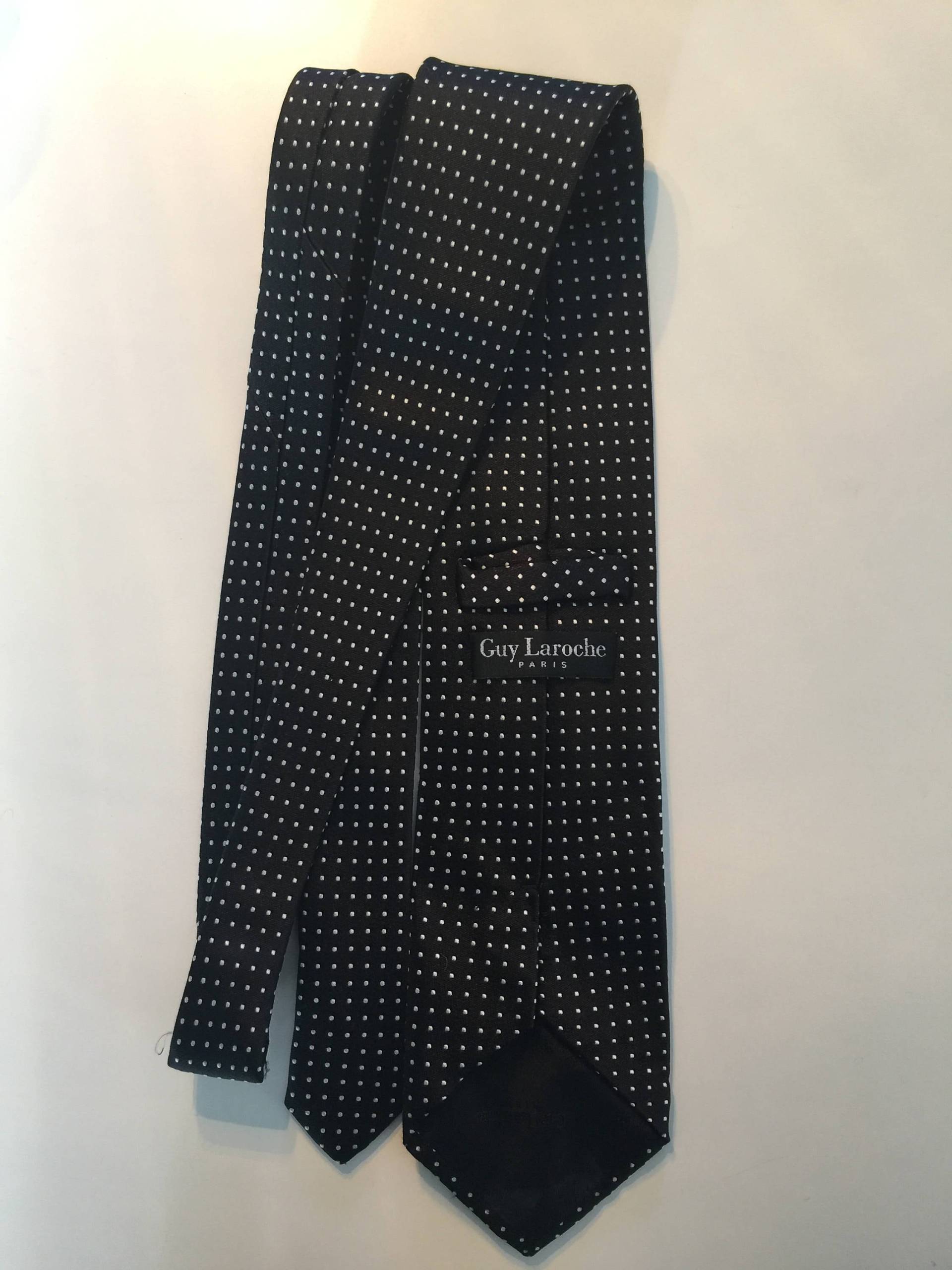 Guy Laroche Krawatte Guy Laroche Krawatte von CarnegieCM