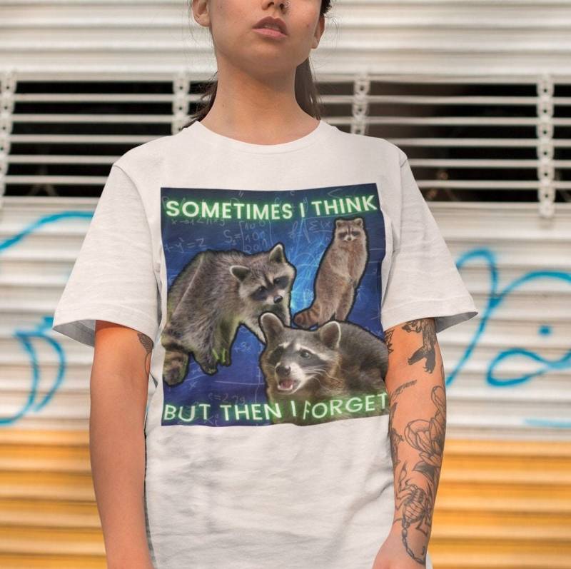 Racoon Meme Shirt Lustiges Virales Dank Waschbären Unisex Trash Panda Lustige Tees Baumwoll Komfort Racoon Meme Shirt Lustiges Virales Dank Waschbären Unisex Trash Panda Lustige Tees Baumwoll Komfort von CaroCloudStudio