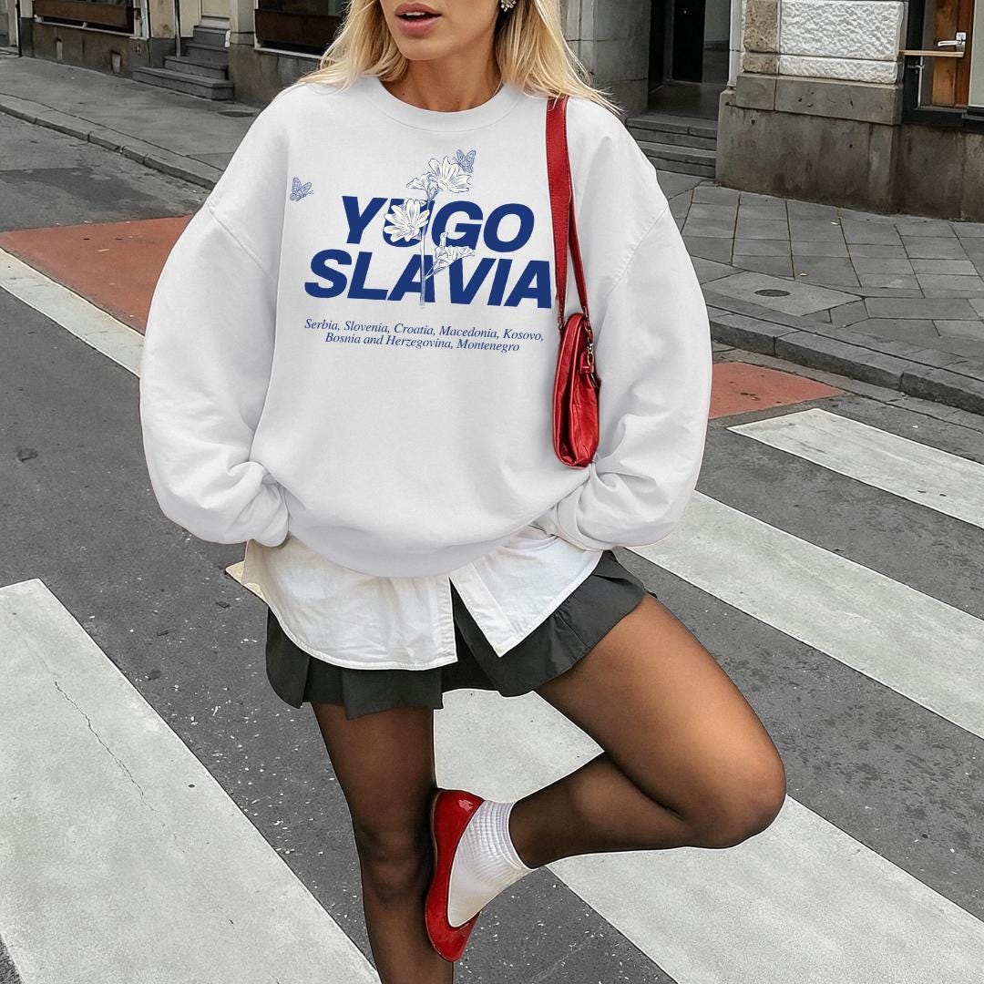 Unisex Jugoslawien Blumen Sweatshirt, Retro Balkan Liebhaber Pulli, Serbien Bosnien Mazedonien Kroatien Geschenk Sweater, Freundin Unisex Jugoslawien Blumen Sweatshirt, Retro Balkan Liebhaber Pulli, Serbien Bosnien Mazedonien Kroatien Geschenk Sweater, Freundin von CaroCloudStudio