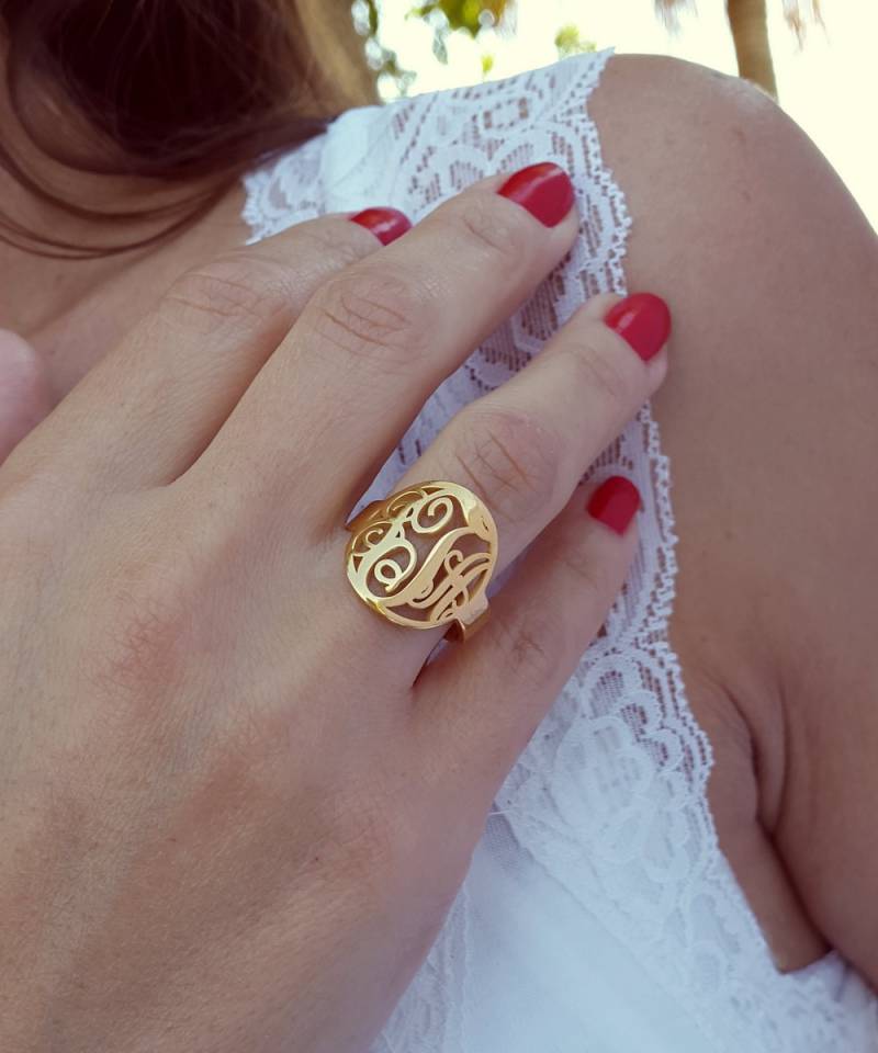 Gold Monogramm Ring Benutzerdefinierte Anfang Silber Ring von CarolJewelryArt