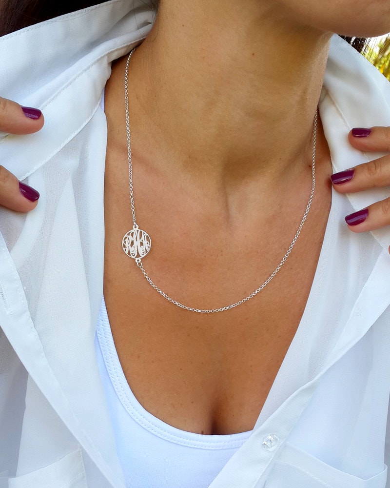 sterling Silber Seitlich Initial Halskette Personalisierter Monogramm Schmuck von CarolJewelryArt