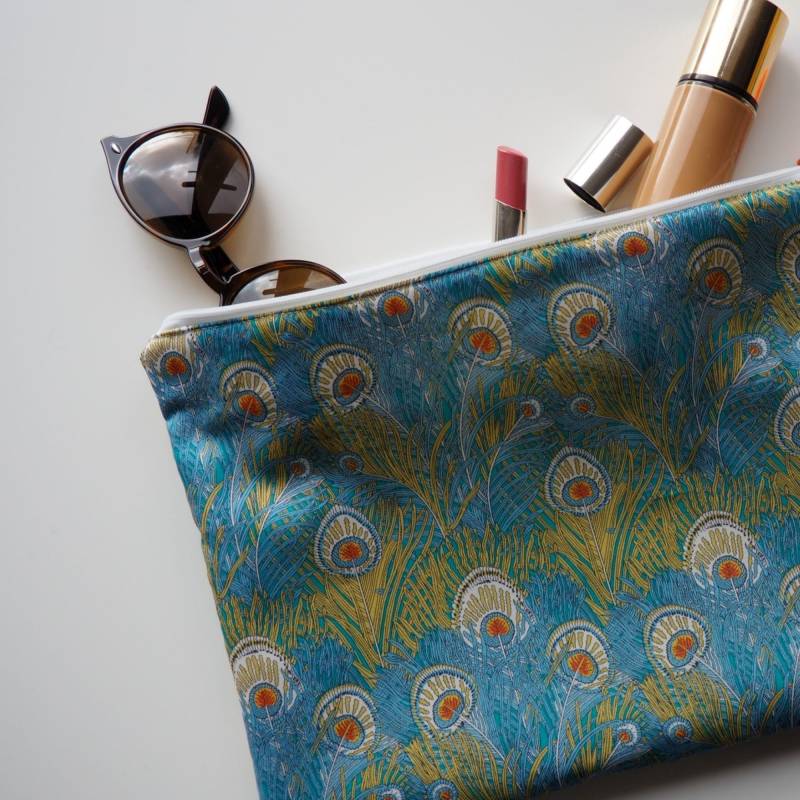 Liberty Beutel, Telefon Geldbörse, Ipad Hülle, Geräteabdeckung, Brieftasche, Urlaub Clutch, Reißverschlussbeutel Liberty Beutel, Telefon Geldbörse, Ipad Hülle, Geräteabdeckung, Brieftasche, Urlaub Clutch, Reißverschlussbeutel von CarolTyeDesigns