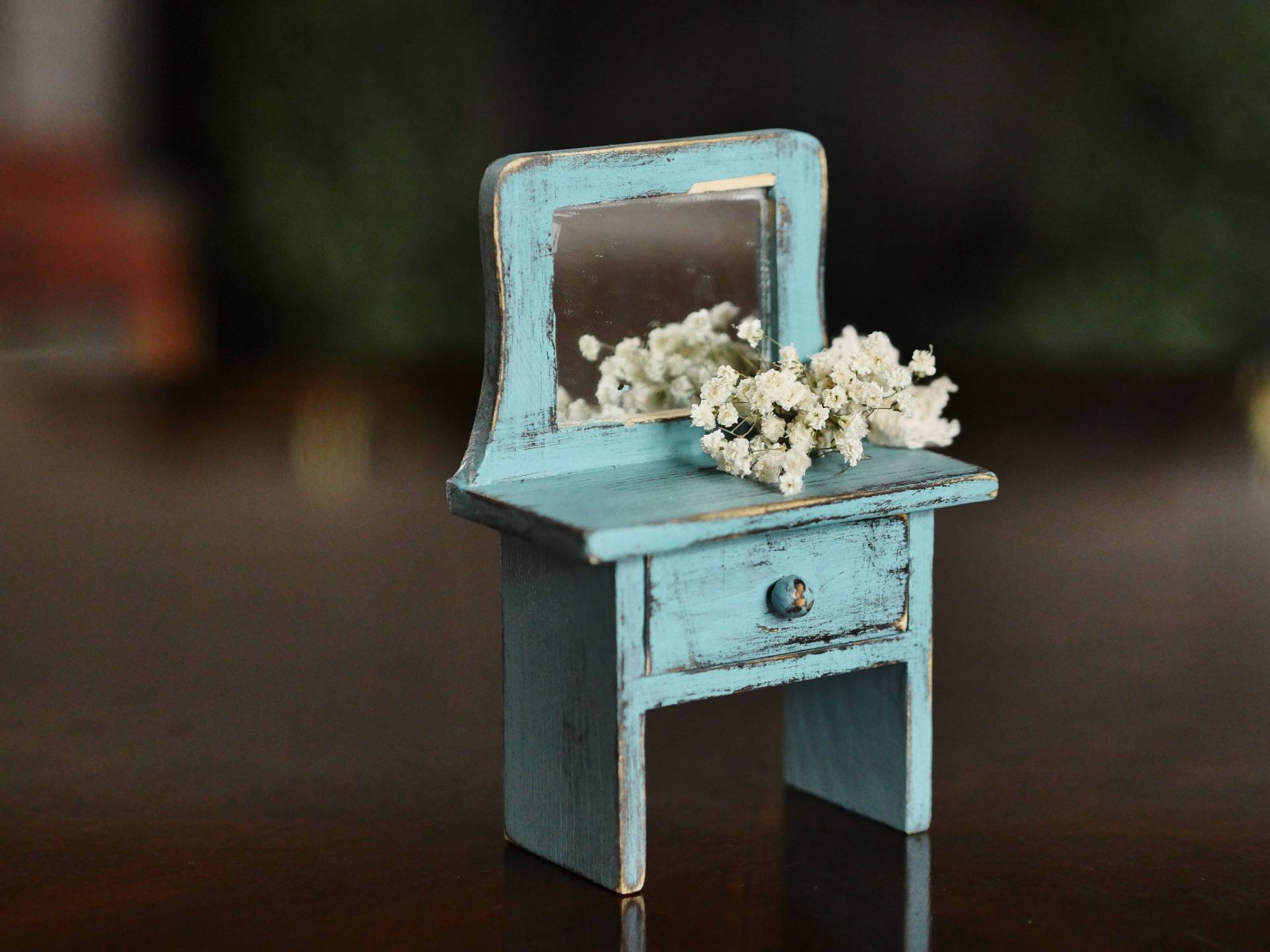 Verdunkelte Blaue Geschenkbox Aus Holz Erinnerungskiste Mit Spiegel Verdunkelte Blaue Geschenkbox Aus Holz Erinnerungskiste Mit Spiegel von CarolaFlowerDesigns