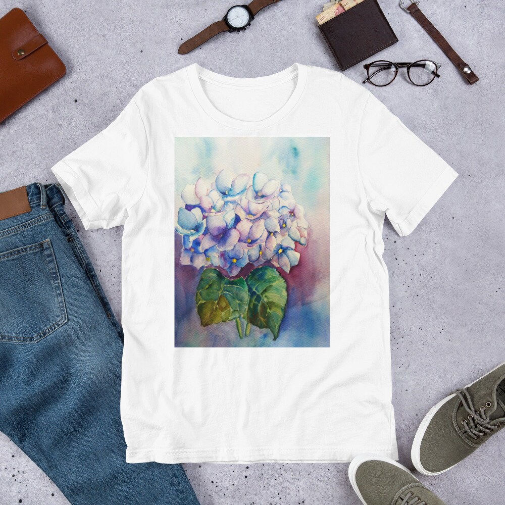 Handbemalte Wasserfarbe Hydrangea Unisex Short Sleeve Jersey T-Shirt Mit Tear Away Label Handbemalte Wasserfarbe Hydrangea Unisex Short Sleeve Jersey T-Shirt Mit Tear Away Label von CarolbabyArt