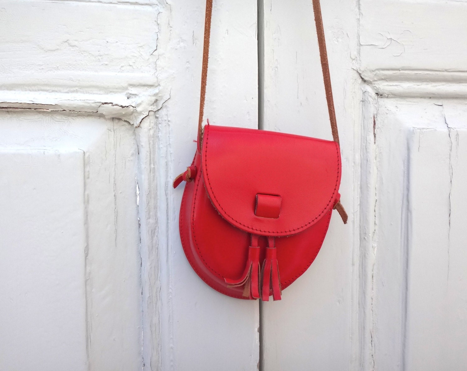 Frühling Ostern Vintage Red Leather Bag Quaste Handtasche Süße Seite Lederetui Bunt Frühling Ostern Vintage Red Leather Bag Quaste Handtasche Süße Seite Lederetui Bunt von CarolinaHydra