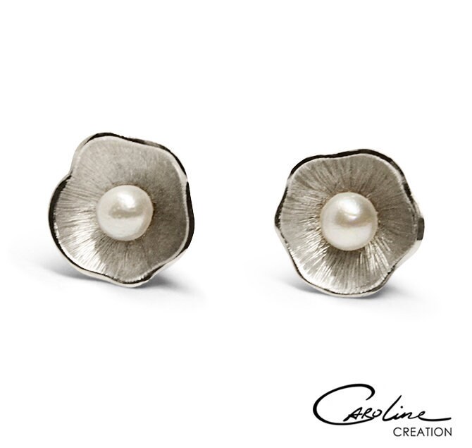 Ohrstecker | Fiore Weißgold Akoyaperlen von CarolineCreationArt