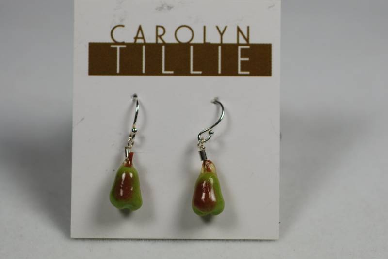 Comice Birnen Ohrringe - Polymer Clay Und Sterling Silber Comice Birnen Ohrringe - Polymer Clay Und Sterling Silber von CarolynTillieAtelier
