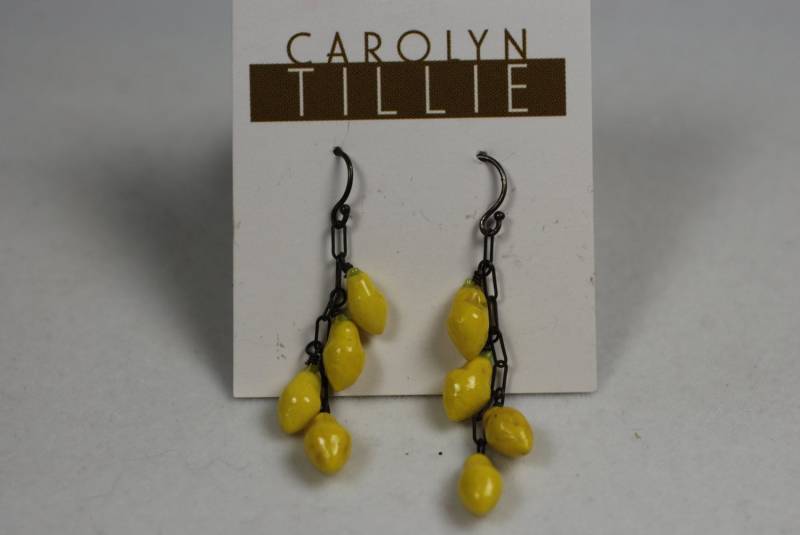 Zitrone-Tropfen-Ohrringe - Polymer Clay Und Sterling Silber Zitrone-Tropfen-Ohrringe - Polymer Clay Und Sterling Silber von CarolynTillieAtelier