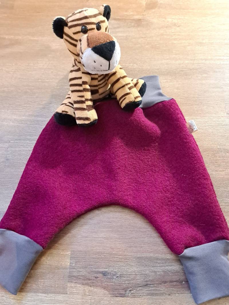 Walkhose/Walkpumphose Warme Hose Atmungsaktive Rote Geschenk Zur Geburt Kinderkleidung Babykleidung Babymode Walkhose/Walkpumphose Warme Hose Atmungsaktive Rote Geschenk Zur Geburt Kinderkleidung Babykleidung Babymode von Carosnaehliebe