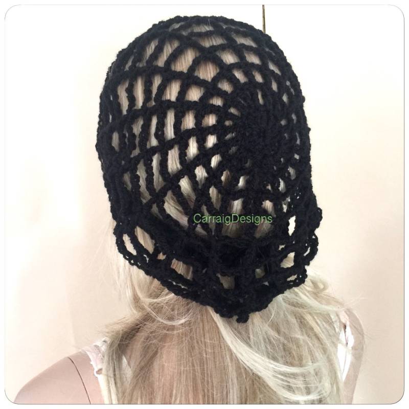 Baskenmütze Hippy Spinnennetz Mesh Mütze Einzigartige Designer Damen Teenager Häkelarbeit Strickmütze Dread Tam Hut Schwarz Boho Festival Sommer von CarraigDesigns