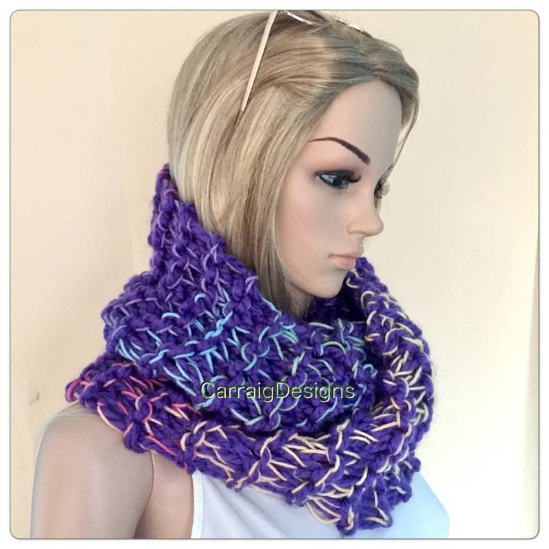 Frauen Vintage Designer Schal Unikate Unikat Einzelstück Handgefertigt Handgefertigt von CarraigDesigns