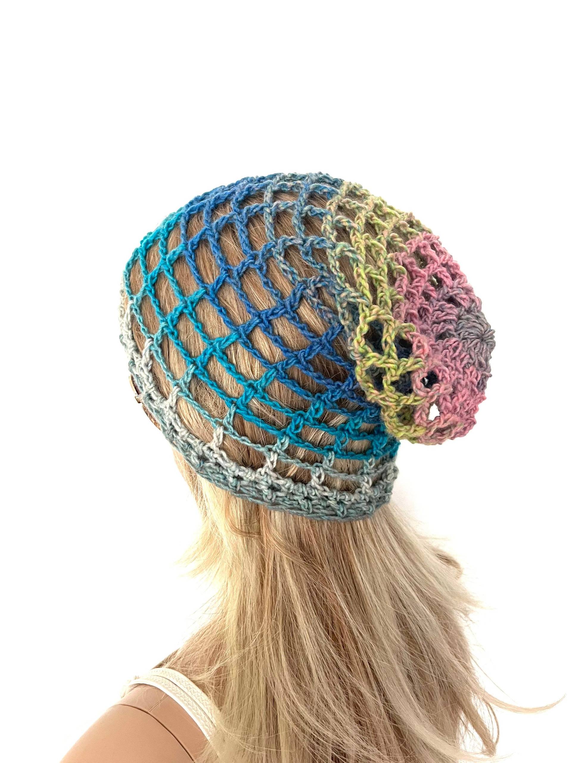 Slouch Beanie, Mesh Beanie Mütze Offene Maschen Frauen Teenager Handarbeit Gehäkelt Strick Dread Tam Unikat Sale Hippie Designer Regenbogen Rasta von CarraigDesigns