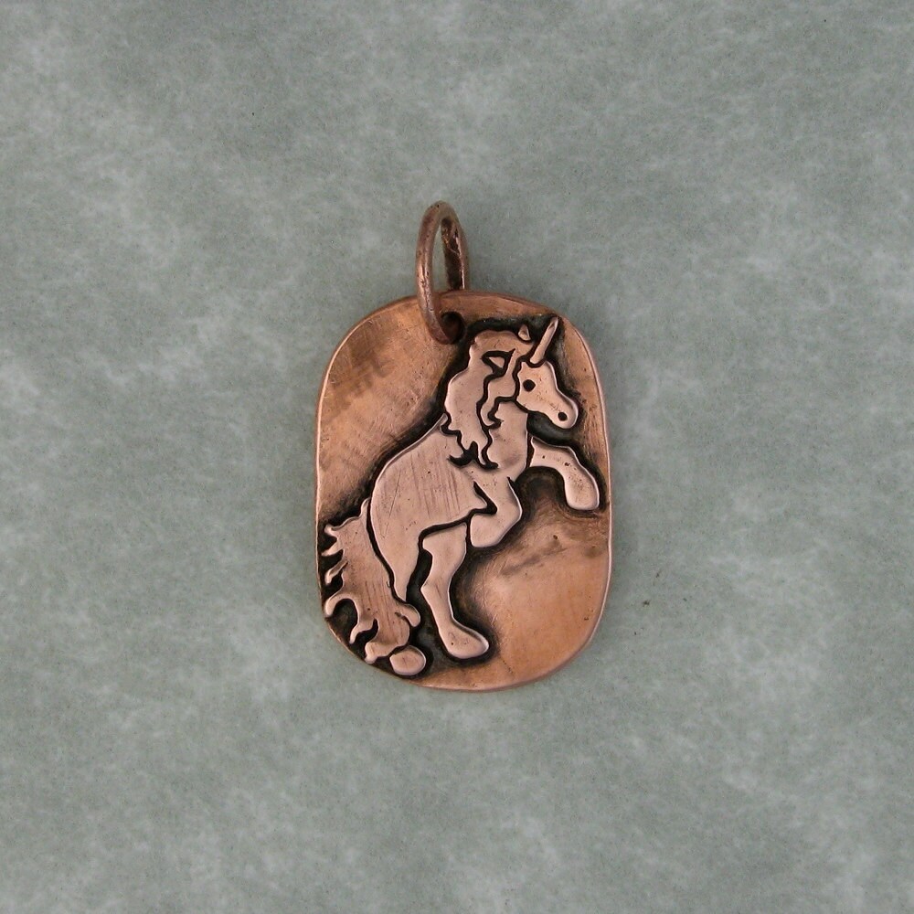 Einhorn Recyceltes Kupfer Anhänger Charm Dtpd Einhorn Recyceltes Kupfer Anhänger Charm Dtpd von CarrieMichael