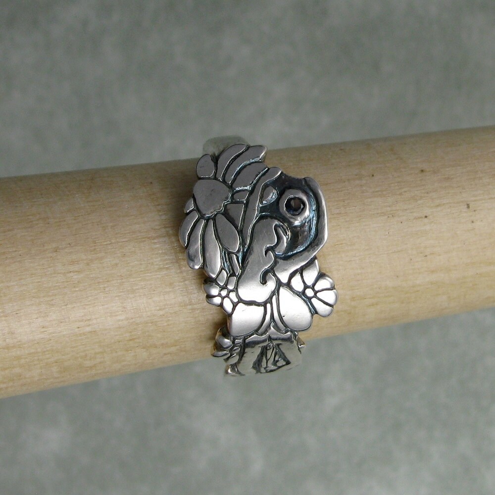 Fairy Silber Und Sapphire Blume Gartenring Dtpd Pmc Fairy Silber Und Sapphire Blume Gartenring Dtpd Pmc von CarrieMichael
